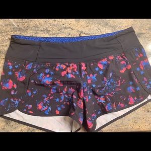 NWOT Lululemon athletic shorts